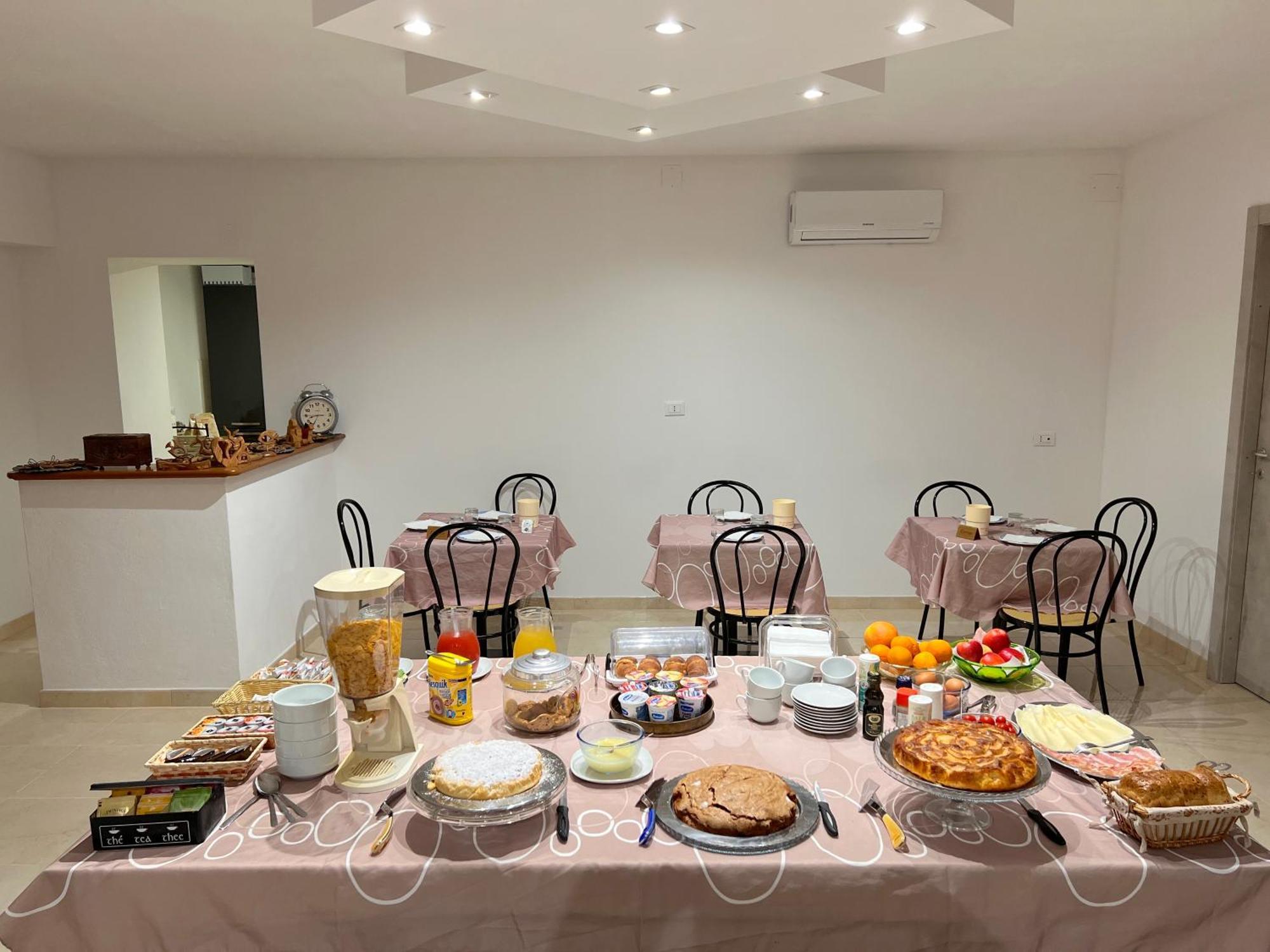 马格拉鲁2号住宿加早餐酒店 阿尔盖罗 外观 照片